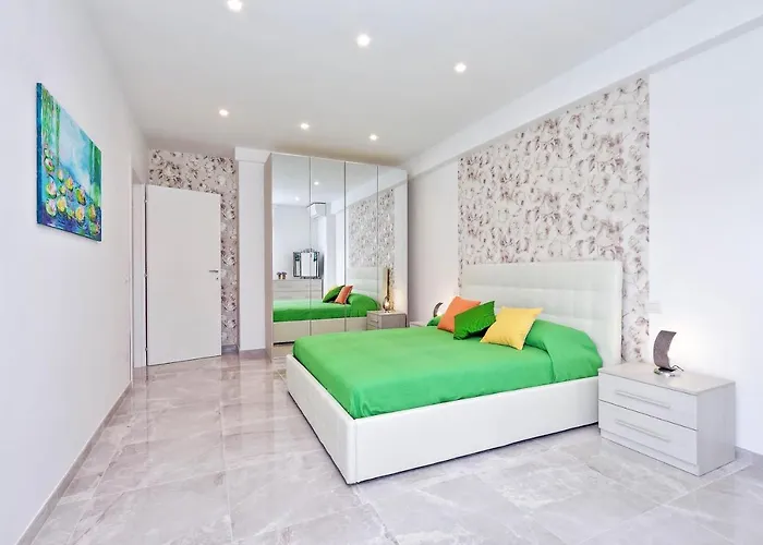 Maison Roberta With Balcony View Of St Peter's Apartment *